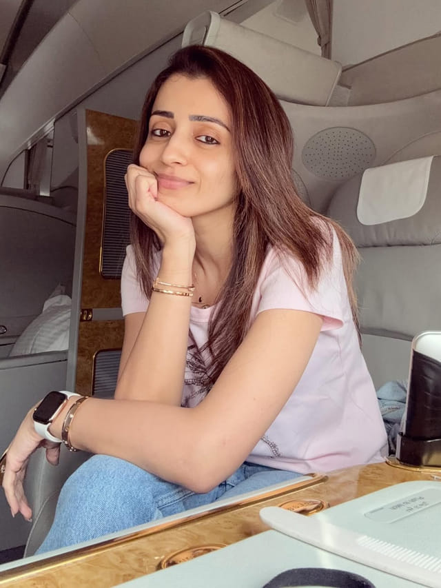 నిద్రలేని రాత్రులు గడుపుతున్నా.. అప్పుడే ప్రశాంతంగా ఉంటా.. త్రిష..