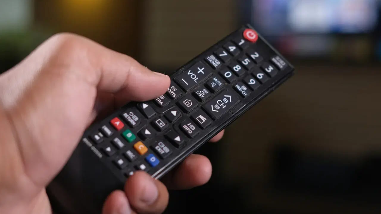 Technology Tips: చేతితో కొట్టిన వెంటనే రిమోట్ ఎందుకు పనిచేస్తుంది..? 90 శాతం మందికి తెలియని సీక్రెట్..!