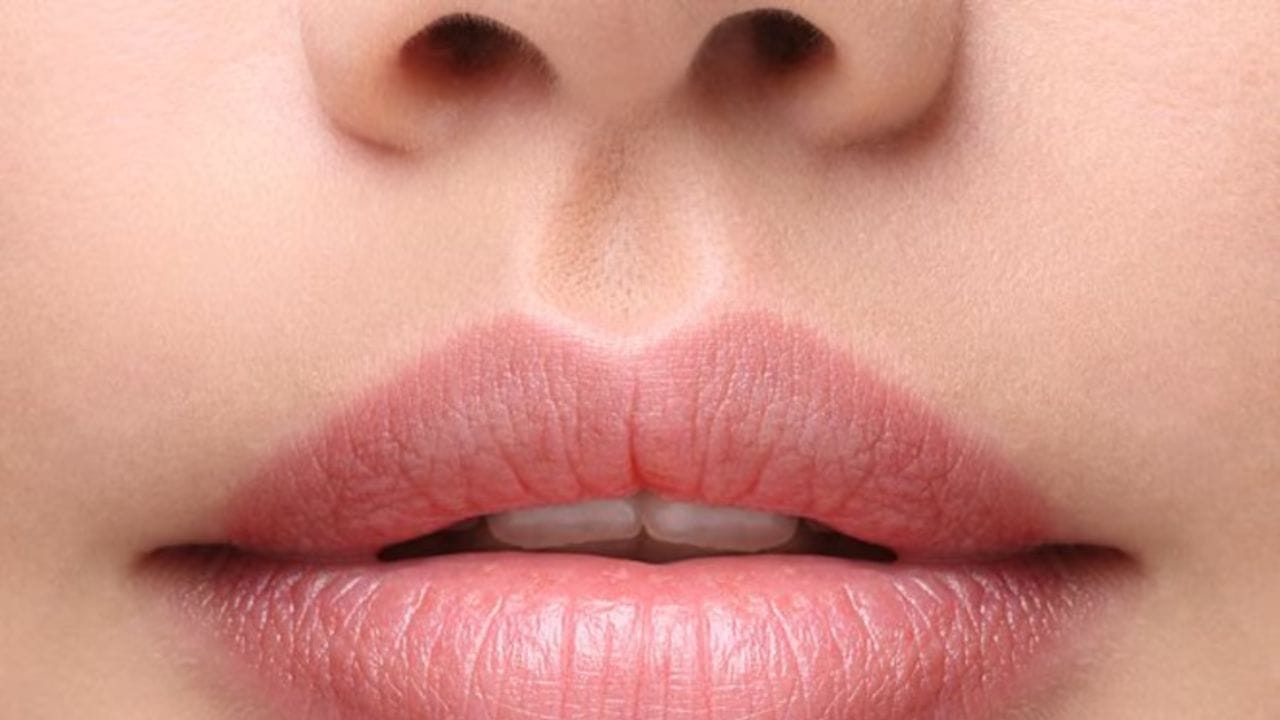చెప్పుకోండి చూద్దాం.. ముక్కు-పెదవికి మధ్య ఉండే ఈ భాగాన్ని ఏమంటారో తెలుసా?