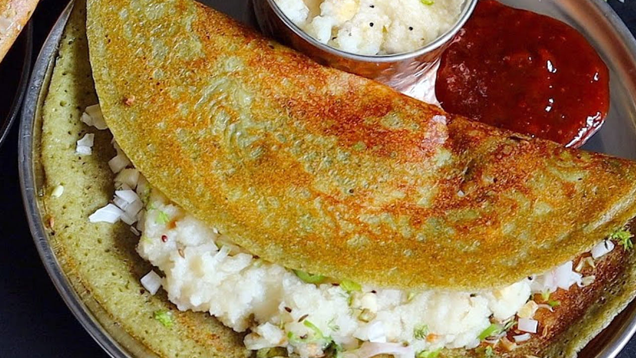 రొయ్యల వేపుడు కూడా తయారు చేసుకోవాలి
ఒక 100 గ్రాముల రొయ్యలు తీసుకుని, ఒక టేబుల్ స్పూన్ కారం, అర టేబుల్ స్పూన్ పసుపు, రుచికి సరిపడా ఉప్పు, ఒక టేబుల్ స్పూన్ అల్లం వెల్లుల్లి పేస్ట్, గరం మసాలాను వేసుకోవాలి.