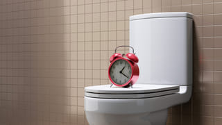 Cold Water Vs Warm Water: వేసవిలో వేడి నీళ్లు తాగితే ఏమవుతుంది? ఇదేం ప్రశ్న అనుకుంటే తప్పులో కాలేసినట్లే..