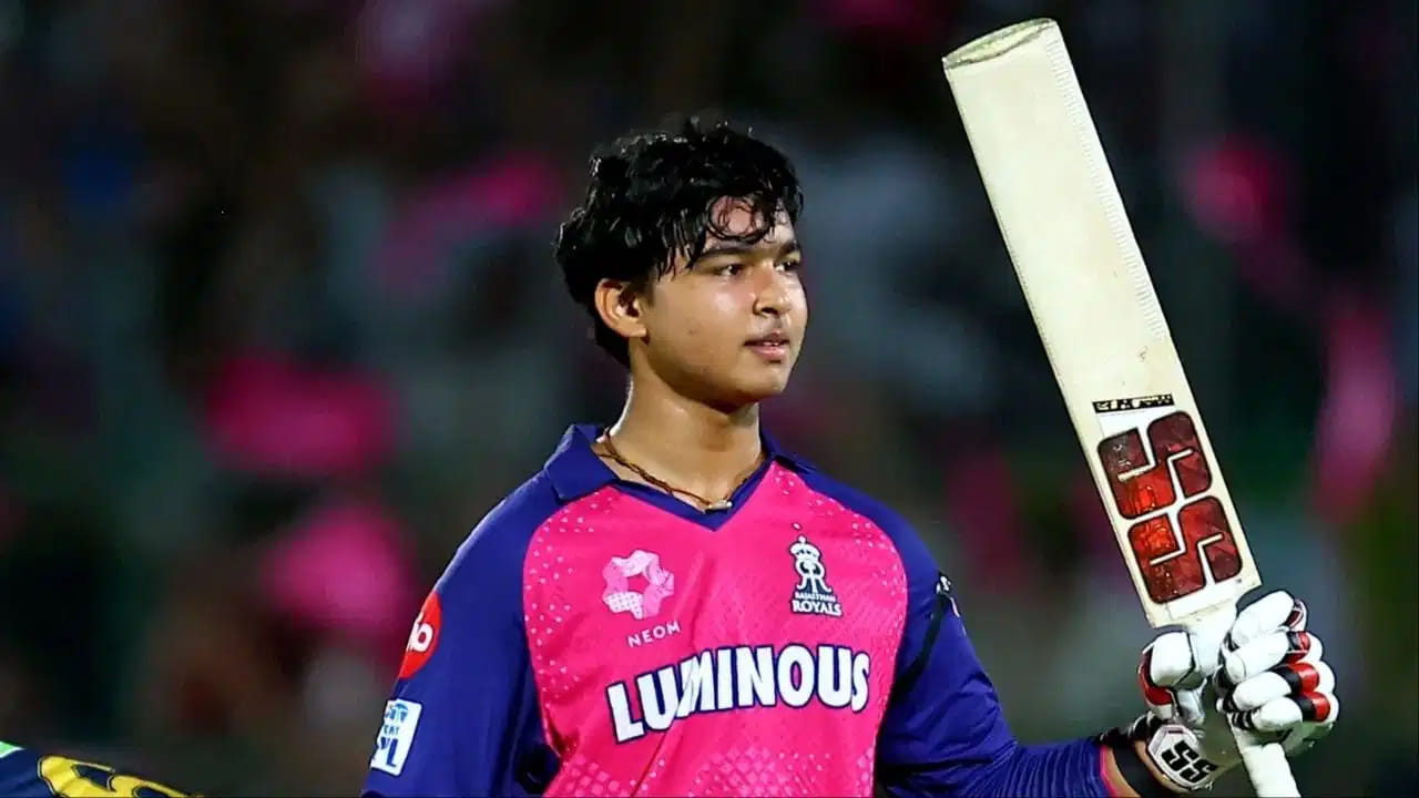 Vaibhav Suryavanshi: వైభవ్ సూర్యవంశీ ఐపీఎల్ సంపాదన ఎంతో తెలుసా..? ఒక్క మ్యాచ్ ఆడితే చాలు బ్యాంక్ బ్యాలెన్స్ ఫుల్..