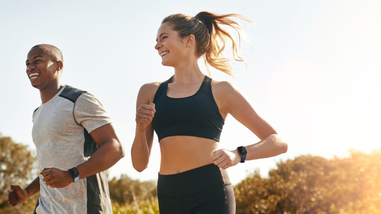  మీరు ప్రతిరోజూ 30 నిమిషాల పాటు నడిచినా లేదా 15 నిమిషాల పాటు పరుగెత్తినా.. ఫలితం మాత్రం మెరుగైన ఆరోగ్యమే. కాబట్టి, సోమరితనాన్ని వదిలి ఇప్పుడే మీ షూస్ ధరించండి.. కదలండి, ఆరోగ్యాన్ని కాపాడుకోండి.