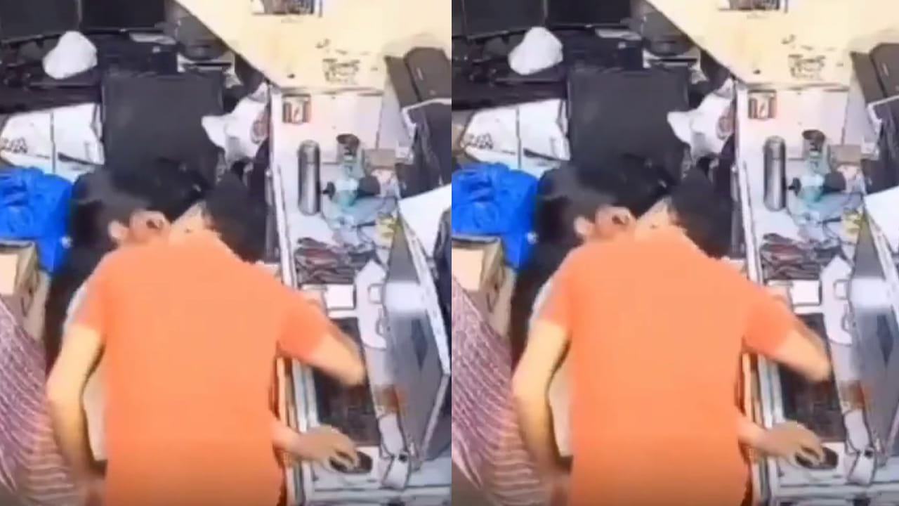 Video: ఏదో అడగడానికి దగ్గరకు వచ్చినట్లు వచ్చి.. వీడు చూడండి ఏం చేశాడో..