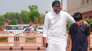 10 జట్లు ఓవైపు.. వీడోక్కడే మరోవైపు.. ఐపీఎల్‌లో ఇంత డేంజరస్ బ్యాటర్ అనుకోలే