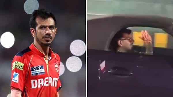 Viral Video Controversy : క్రమశిక్షణకు కేరాఫ్ అడ్రస్ అనుకుంటే.. ఇలా సిగరెట్ తాగుతూ దొరికిపోయాడా?..స్టార్ బౌలర్ పై ఫ్యాన్స్ ఫైర్