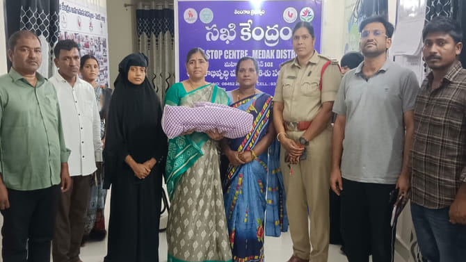 చనిపోయిందని చెప్పి శిశువును అమ్మేశారు.. చివరికి ఏమైంది?