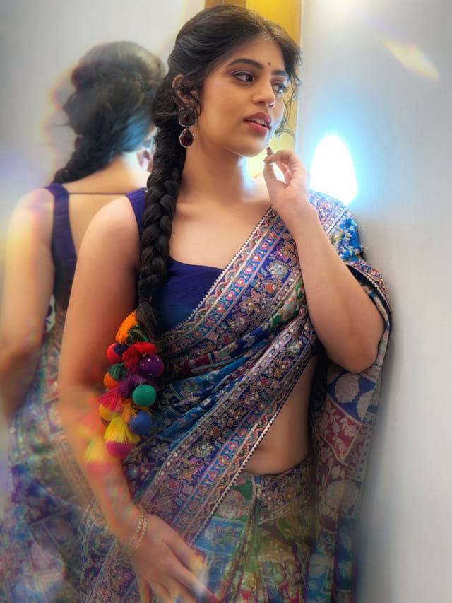 అబ్బా అందం అంటే ఇదే మామా.. బంధవి లుక్స్ చూస్తే ఫిదా అవ్వాల్సిందే