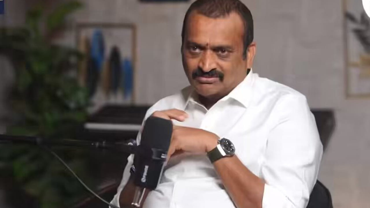  టాలీవుడ్ ప్రముఖ నిర్మాత బండ్ల గణేశ్ గురించి ప్రత్యేక పరిచయం అక్కర్లేదు.  కమెడియన్ గా కెరీర్ ప్రారంభించిన ఆయన ఆ తర్వాత సహాయక నటుడిగా, నిర్మాతగానూ సక్సెస్ అయ్యారు. అయితే చాలా రోజులుగా ఆయన సినిమా ఇండస్ట్రీకి దూరంగా ఉన్నారు. 
