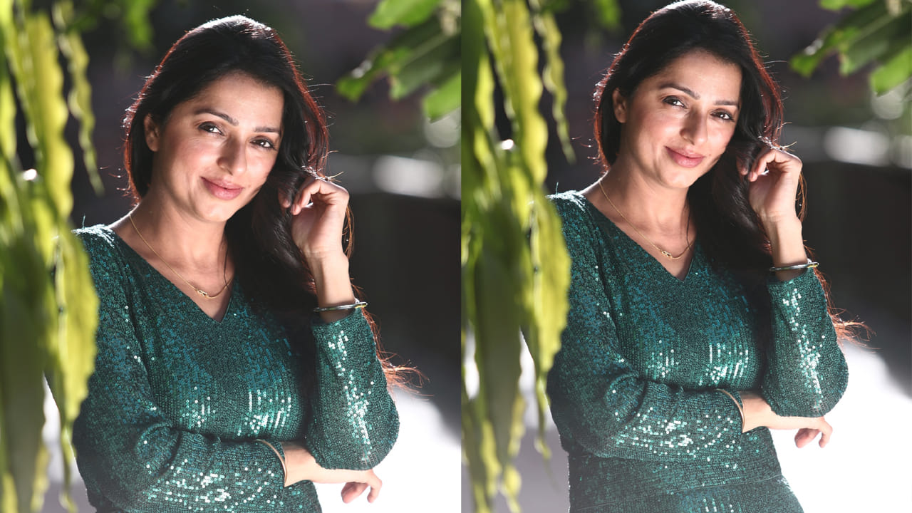చర్మం ఆరోగ్యంగా ఉండాలంటే మనస్సు ప్రశాంతంగా ఉండాలని.. అలాగే ఎక్కువగా నీరు తాగడం, తాడా పండ్లు తీసుకోవడం.. సరైన నిద్ర చర్మ సౌందర్యానికి అత్యంత ముఖ్యమని ఆమె వివరించారు. నిద్ర విషయంలో చాలా కచ్చితంగా ఉంటానని రాత్రి 10:30 లేదా 10:45 కల్లా నిద్రపోవడానికి ప్రయత్నిస్తానని తెలిపారు. సరైన విశ్రాంతి లేకపోతే చిరాకు కలుగుతుందని, అందుకే తగినంత నిద్ర పోవాలని చెప్పారు. ప్రయాణాలు చేయడం, పుస్తకాలు చదవడం వంటివి ఆమెకు మానసిక ఉల్లాసాన్ని ఇస్తాయని అన్నారు. 