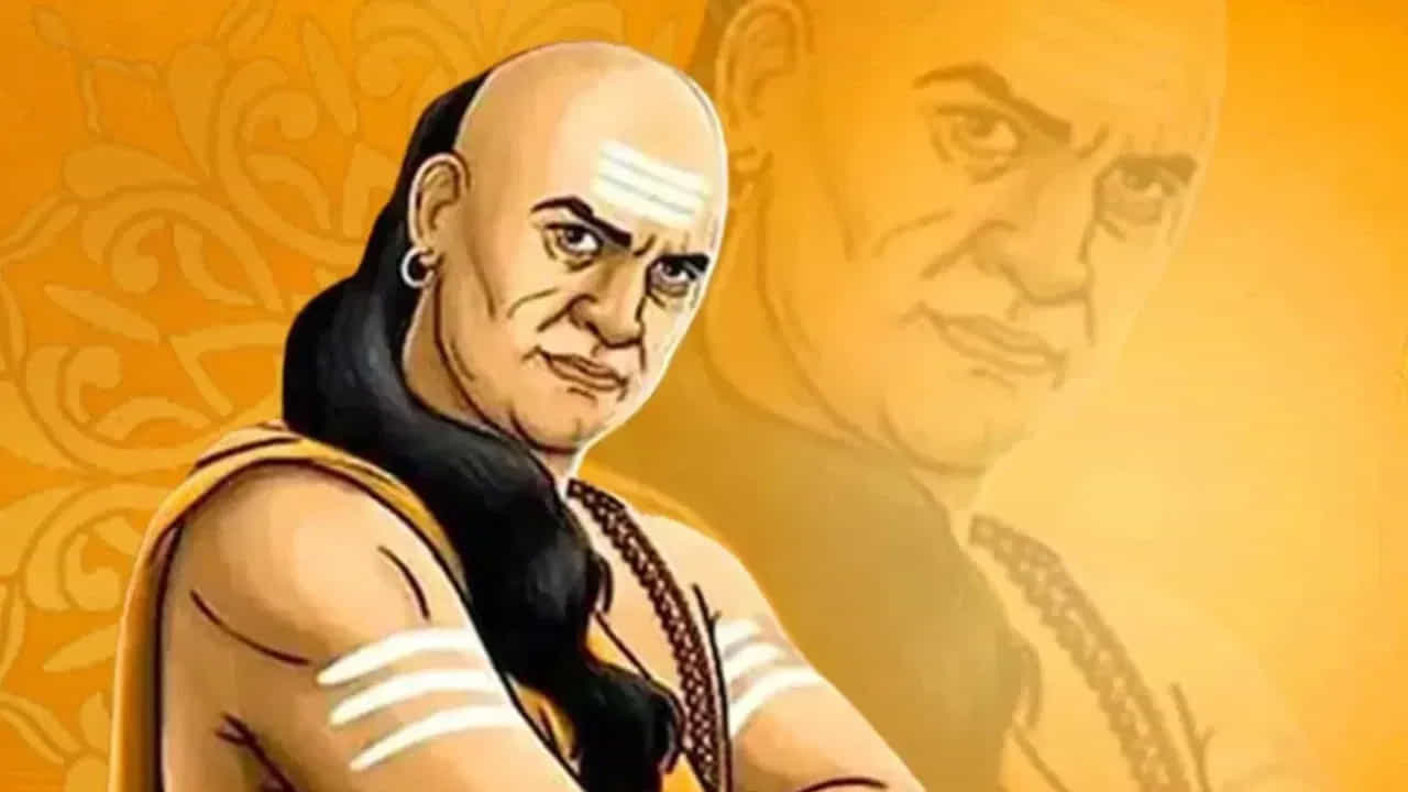 చాణక్యుడి నీతి ప్రకారం, జీవితంలో ఓటమి చాలా పెద్ద పాఠం. అలాగే, ఇది కొత్త ప్రారంభానికి కూడా తొలి అడుగు. వీటిని మీరు ఈ పాటిస్తే, బలంగా నిలబడగలరు. (Disclaimer: ఇక్కడ అందించిన సమాచారం సాధారణ నమ్మకాల ఆధారంగా మాత్రమే అందించబడింది. ఈ సమాచారం ఖచ్చితంగా నిజం లేదా శాస్త్రీయంగా నిర్ధారితమైన సమాచారం అని భావించకండి.)