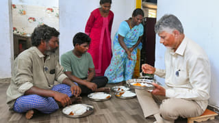Tirumala: వామ్మో ఇంతుందేంటి భయ్యా.. స్నేక్ క్యాచర్‌కే చుక్కలు చూపించిన బిగ్‌ పైథాన్