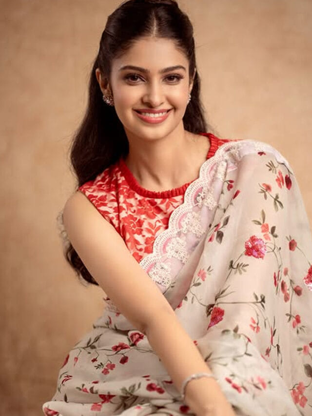 చీరలో చందమామే.. యంగ్ బ్యూటీ అందాల బాణాలు..