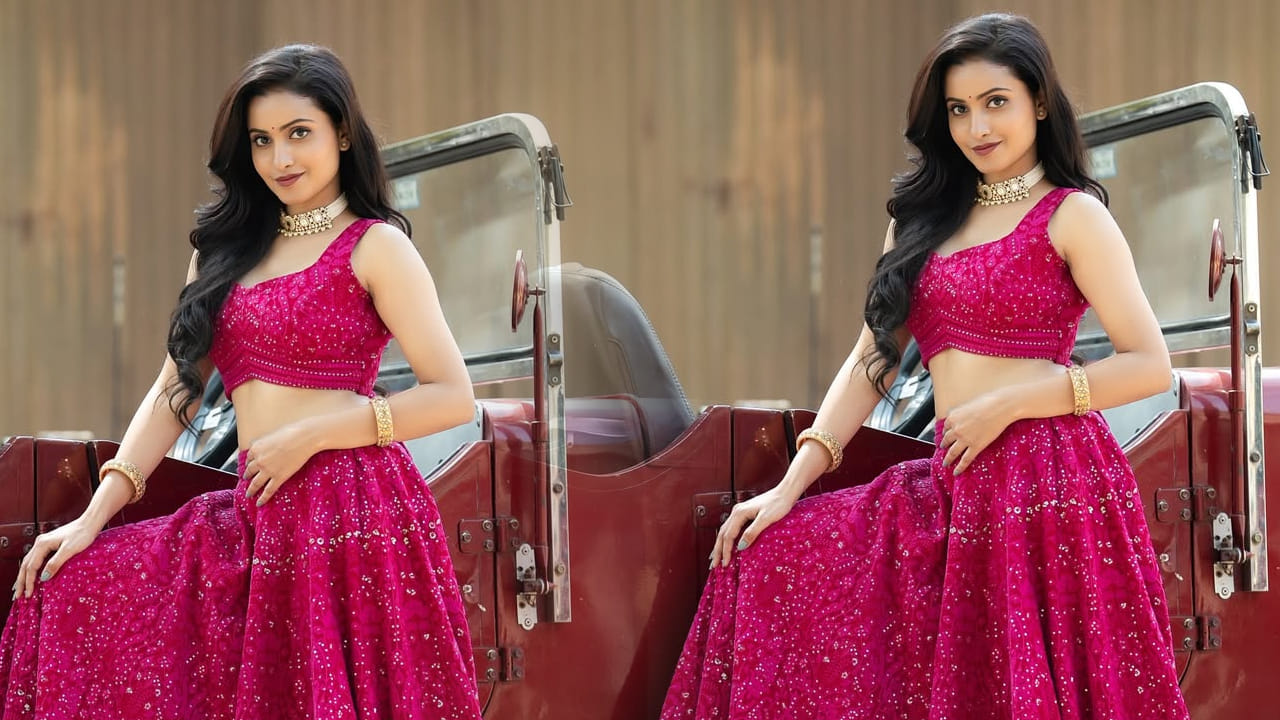 యాంకర్‌గా 'కామెడీ స్టార్స్', 'ఢీ' మరియు జెమిని టీవీలోని 'మాస్ జాతర' వంటి పలు పాపులర్ షోలతో బిజీగా ఉంటూనే, సినిమా ఇండస్ట్రీలోనూ ఈ ముద్దుగుమ్మ అడుగుపెట్టింది. అల్లరి నరేష్ నటించిన 'బంగారు బుల్లోడు' చిత్రంతో వెండితెరకు పరిచయమైంది. ఆ తర్వాత ప్రదీప్ మాచిరాజు, వెన్నెల కిషోర్ ప్రధాన పాత్రల్లో వచ్చిన 'అక్కడ అమ్మాయి ఇక్కడ అబ్బాయి' లాంటి సినిమాల్లో నటిగా మంచి ప్రాధాన్యత ఉన్న పాత్రలను పోషించింది.