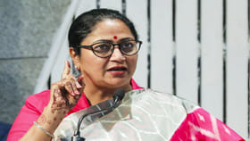 ఆర్థిక స్థిరత్వానికి ఢిల్లీ సర్కార్ సంచలన నిర్ణయం..!