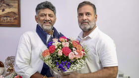 అందరి కళ్లూ 'టీమ్ DK' వైపే!