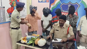 గుప్త నిధులు ఉన్నాయంటూ కేటుగాళ్ల దొంగ పూజలు.. కట్ చేస్తే