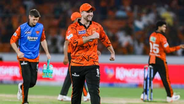 కోట్లు కుమ్మరించినా కొంపముంచిన నలుగురు.. ఇంత దిగజారిపోయారేంట్రా..!