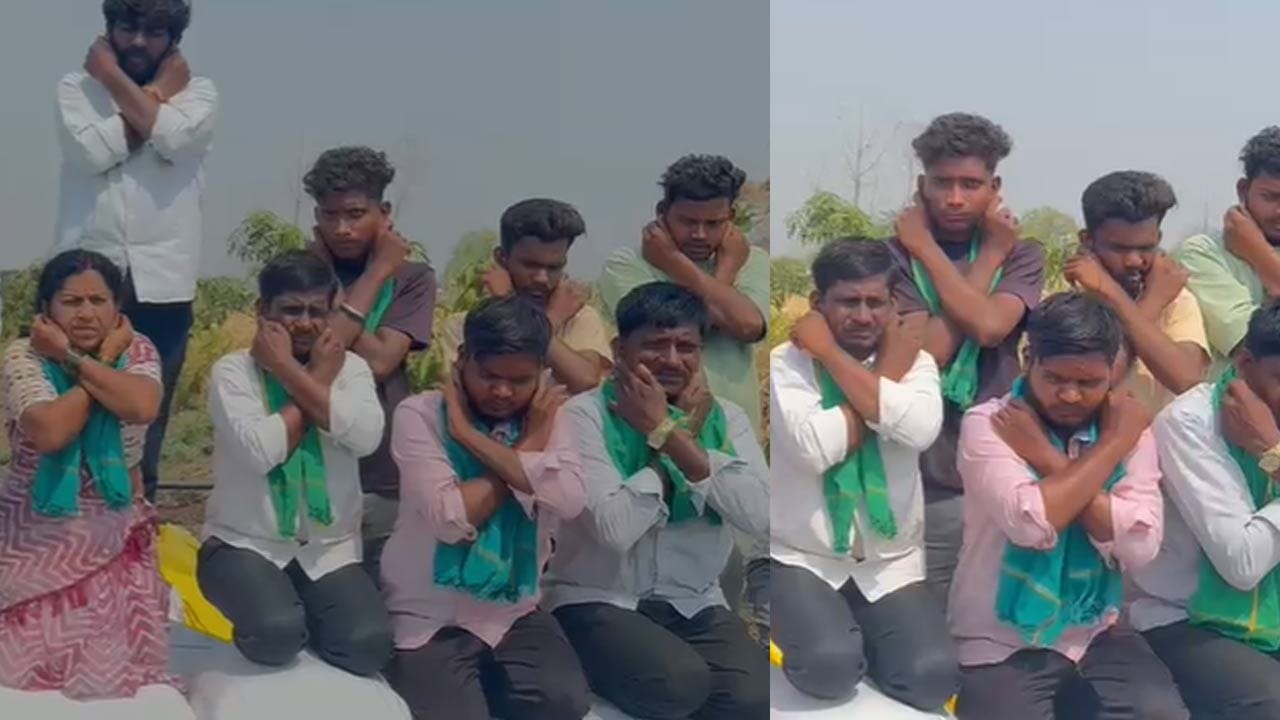 ప్రభుత్వానికి కనీసం మానవత్వం ఉంటే వెంటనే పంటను కొనుగోలు చెయ్యాలని జొన్న సంచుల పై మోకాళ్ల మీద కూర్చొని గుంజిలు తీసి నిరసన తెలిపారు ఇచ్చోడ మండలం ముఖరా కే రైతులు. జొన్న పంట వెంటనే ప్రభుత్వం కొనుగోలు చెయ్యాలని వినూత్న నిరసన తెలిపారు. 