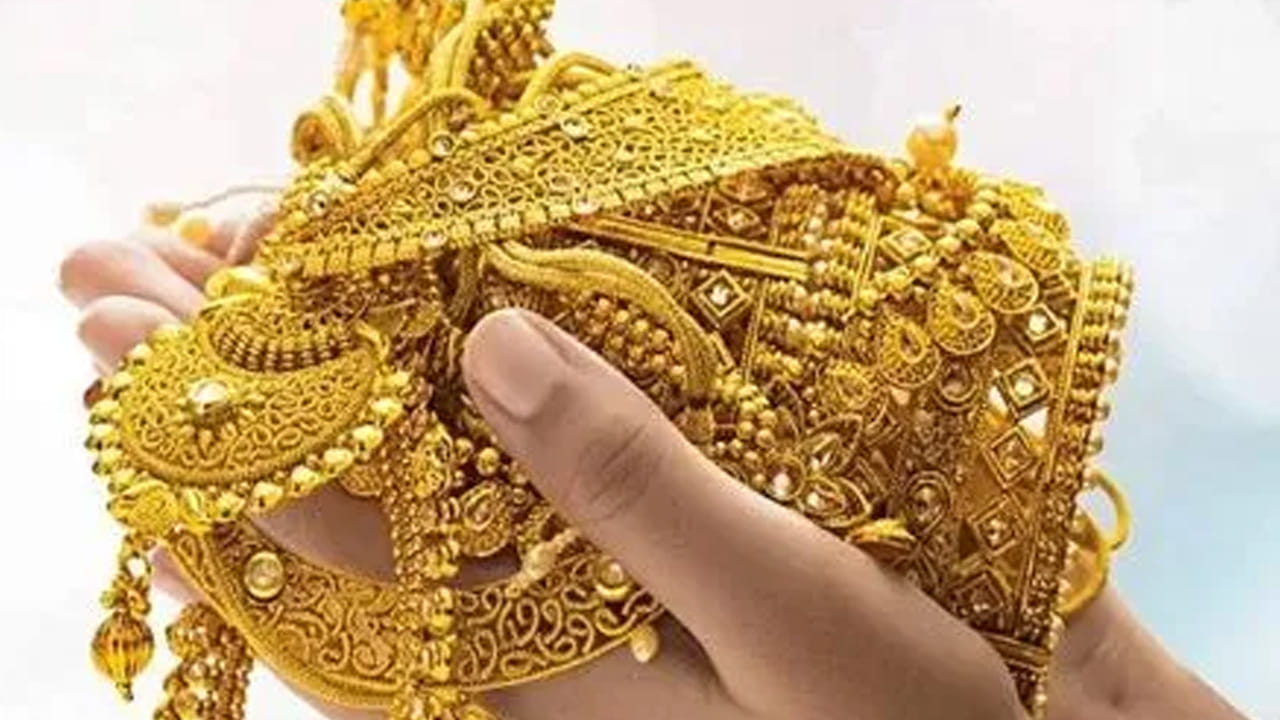 నోట్ : ఈ వార్తలలో ఇవ్వబడిన సమాచారం మత విశ్వాసాలపై ఆధారపడి ఉంది. పాఠకుల ఆసక్తి మేరకు.. పలువురు పండితుల సూచనలు, వారి తెలిపిన అంశాల ఆధారంగా అందించినవి మాత్రమే.. వీటిలో ఎలాంటి శాస్త్రీయ ఆధారాలు లేవని పాఠకులు గమనించాలి. టీవీ9 తెలుగు దీనిని ధృవీకరించలేదు.