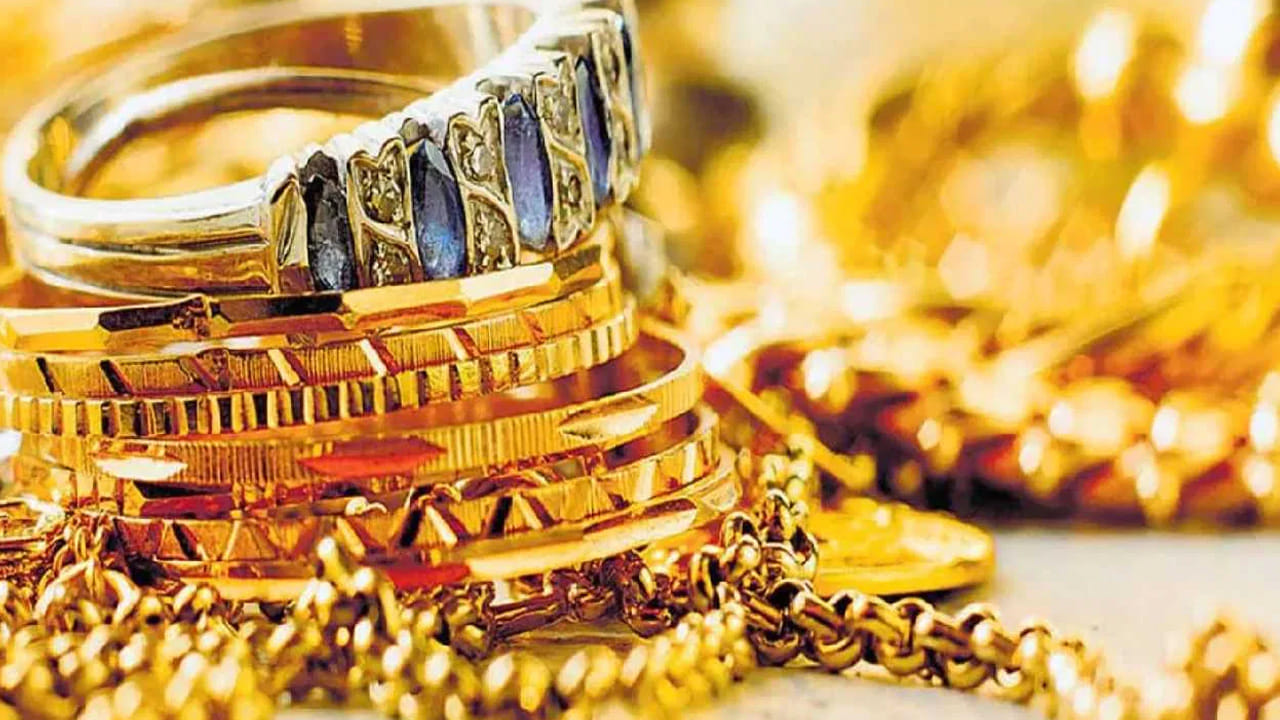 కళ్యాణ మండపంలో కన్నం వేశాడు.. పెళ్లి జరుగుతుండగానే నగలు చోరీ.. సీసీటీవీలో సీన్‌ టూ సీన్‌..!