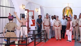 చంచల్‌గూడ జైల్లో వినూత్న ‘జైలు అనుభవం’..!