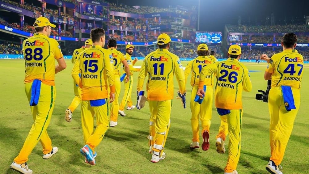 CSK: సీఎస్కే హెడ్ కోచ్‌గా వరల్డ్ కప్ విన్నింగ్ కెప్టెన్.. హింట్ ఇచ్చిన అశ్విన్..!