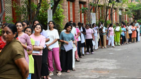 రేపే JEE Advanced 2026 పరీక్ష.. పరీక్ష కేంద్రానికి ఇలా వెళ్లకండి