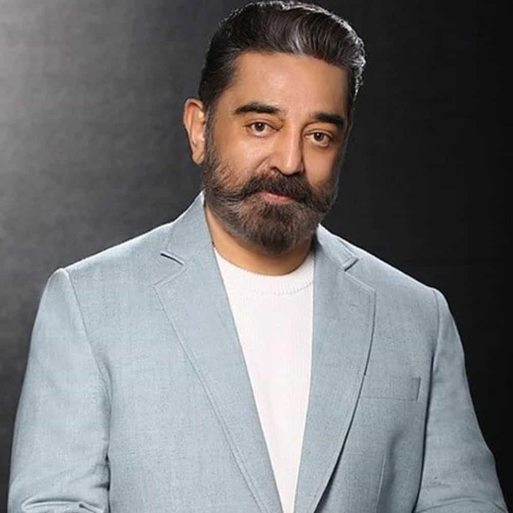 దాదాపు 35-40 సంవత్సరాల క్రితం ఏఎన్‌ఆర్‌ను ఇంటర్వ్యూ చేస్తున్నప్పుడు, ఆయన తమిళంలో పలు సిల్వర్ జూబ్లీలు సాధించినప్పటికీ, అక్కడ తన ప్రస్థానాన్ని ఎందుకు కొనసాగించలేదని కమల్ హాసన్ ప్రశ్నించారు. అందుకు ఏఎన్‌ఆర్, "ఒక తుఫాను వచ్చిందయ్యా, దాని వల్ల నేను హైదరాబాద్‌కు వచ్చేశాను" అని బదులిచ్చారని తెలిపారు. ఆ తుఫాను శివాజీ గణేశన్ అని ఏఎన్‌ఆర్ వివరించారు. కమల్ హాసన్ ఈ విషయాన్ని శివాజీ గణేశన్‌కు చెప్పగా, ఆయన "వాడు చెప్తాడు. అంత స్నేహం నా... నాతో" అని పేర్కొన్నారు. ఇది వారిద్దరి మధ్య ఉన్న గాఢమైన స్నేహం, పరస్పర గౌరవాన్ని తెలియజేస్తుంది. వారు ఒకరినొకరు నువ్వు అని సంబోధించుకునే స్థాయి స్నేహాన్ని కలిగి ఉన్నారని కమల్ హాసన్ ఆశ్చర్యంగా వివరించారు.