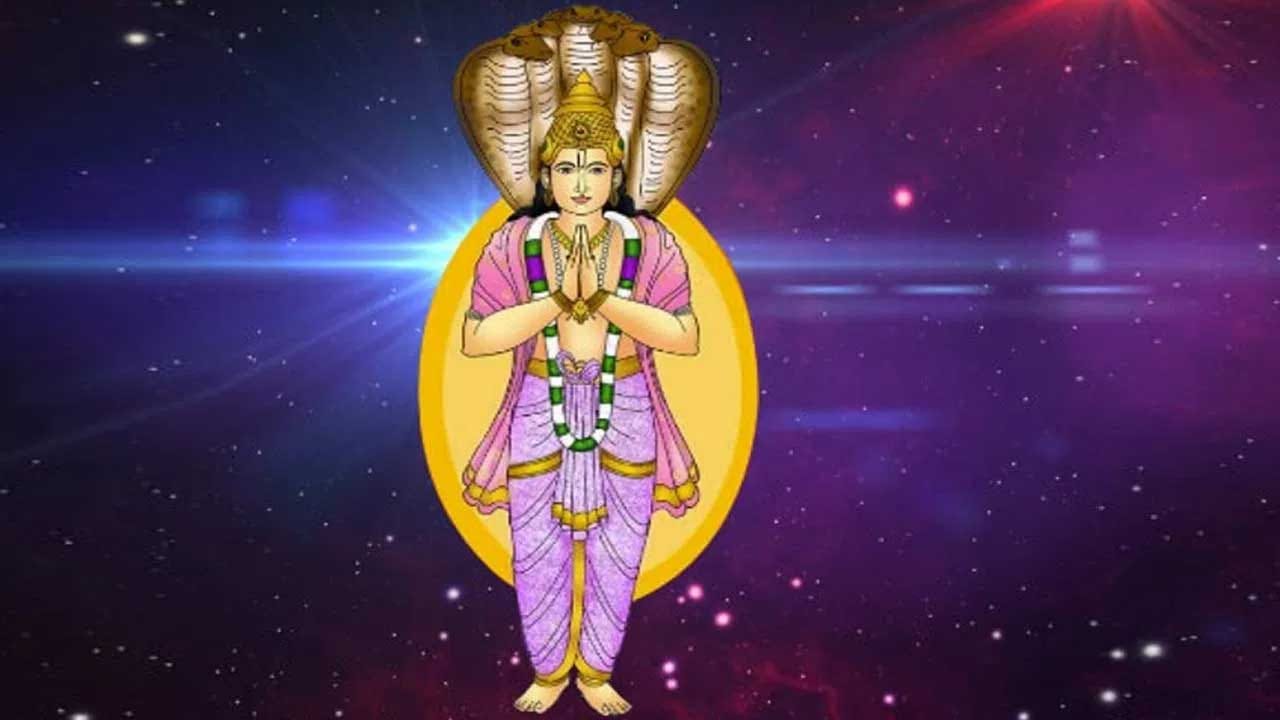 గ్రహాలు నక్షత్ర సంచారం, రాశి సంచారం చేస్తుంటాయి. అయితే నవ గ్రహాల్లో కేతు గ్రహం నీడ గ్రహం, నీచ గ్రహం అని అంటారు. ఎందుకంటే దీని వలన చాలా వరకు సమస్యలు మాత్రమే ఎదురు అవుతాయి. అందుకే చాలా మంది తమ జాతకంలో కేతువు శుభ స్థానంలో ఉండాలి అని కోరుకుంటారు. ఇక కేతు గ్రహం రాశి సంచారమే కాకుండా, నక్షత్ర సంచారం కూడా చేస్తుంది. అయితే త్వరలో ఆగస్టు 2 మాఘ నక్షత్రంలోకి సంచారం చేయనుంది. దీని వలన నాలుగు రాశుల వారికి కలిసి వస్తుంది.
