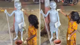 కెమెరాలకు చిక్కని ఆకలి... చిన్నారి గుండెకు తెలిసిన బాధ!