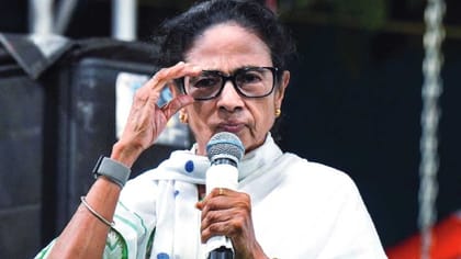 ఓడినా తగ్గని దీదీ.. రాజీనామాకు నో! నెక్ట్స్ ఏంటీ..?