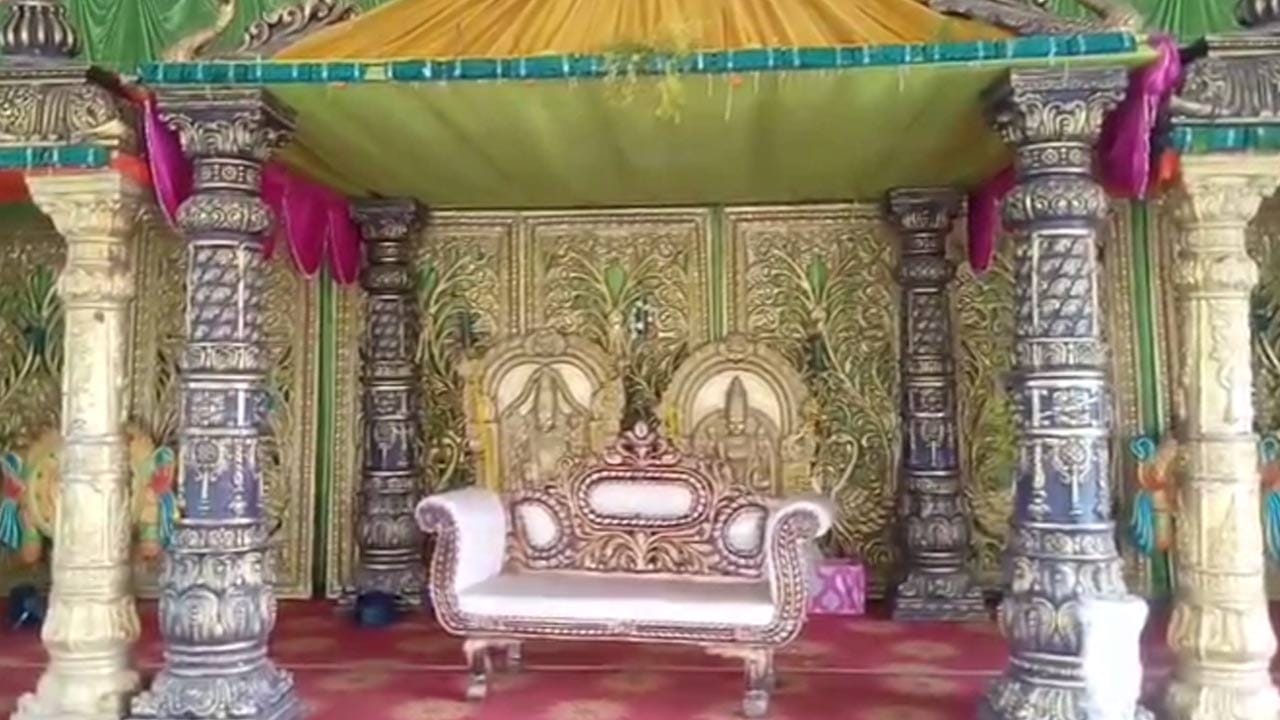 36 రోజులపాటు శుభకార్యులకు విరామం ఏర్పడింది. మే 14వ తేదీ నుండి అధిక జ్యేష్ట మాసం కావడంతో శుభకార్యాలకు మంచి ముహూర్తాలు కరువయ్యాయి. ఈ నెలలో దైవ కార్యక్రమాలకు ప్రాధాన్యం ఉన్నప్పటికీ శుభకార్యాలు, వివాహాలు, గృహప్రవేశాలు చేయడం శాస్త్ర ప్రకారం అనుకూలం కాదని పండితులు సూచిస్తున్నారు. గృహస్థితులు, తిధులు కలయిక సూర్య సంచారం వంటి అంశాలను పరిగణలోకి తీసుకొని పండితులు సూచనలు చేస్తున్నారు.