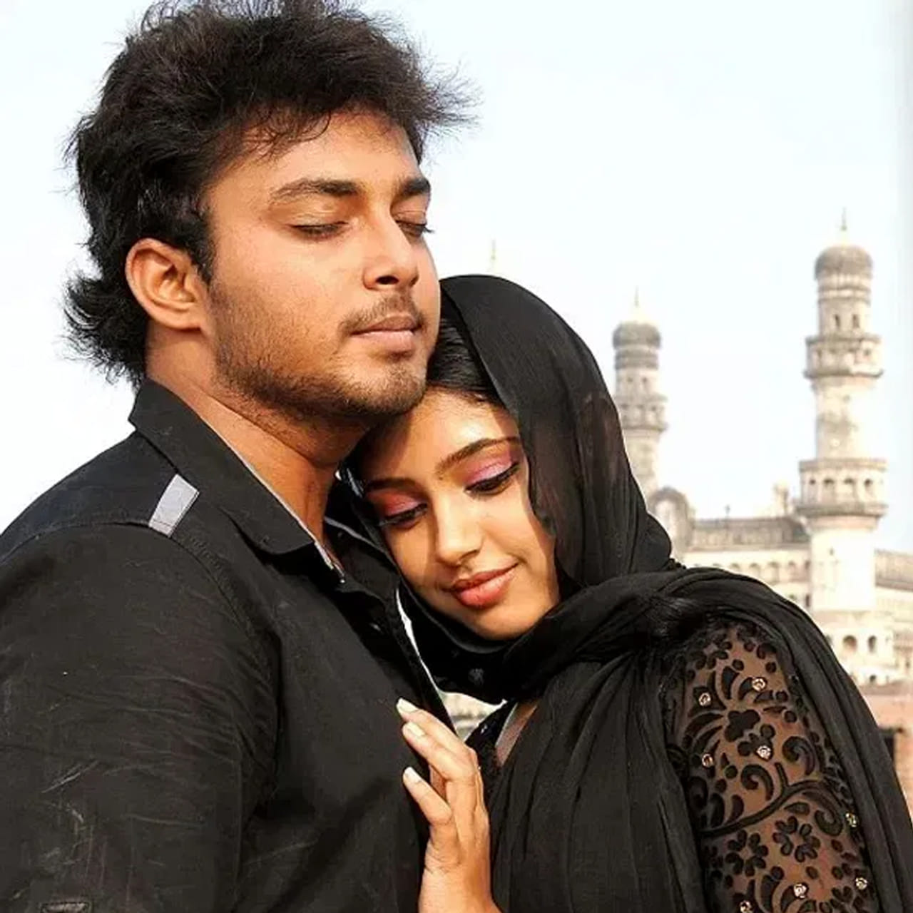 కొన్ని సినిమాలు ప్రేక్షకుల మనస్సులో చిరస్థాయిగా నిలిచిపోతుంటాయి. ముఖ్యంగా లవ్ స్టోరీ సినిమాలు ఎక్కువగా ప్రేక్షకులను ఆకట్టుకుంటూ ఉంటాయి. ఇప్పటికే ఇండస్ట్రీలో ఎన్నో రకాల లవ్ స్టోరీ సినిమాలు వచ్చాయి. వాటిలో మేం వయసుకువచ్చాం సినిమా ఒకటి.  2012, జూన్ 23న విడుదలైన ఈ సినిమా మంచి విజయాన్ని అందుకుంది. ఈ సినిమాకు గోపాల్ రావు, కేదరి లక్ష్మణ్ కలిసి నిర్మించగా త్రినాధరావు నక్కిన దర్శకత్వం వహించాడు.