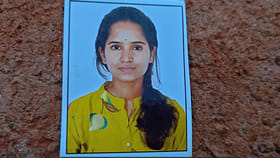 కన్నవారి కడుపుకోత... ప్రేమోన్మాదానికి మరో బిడ్డ బలి!