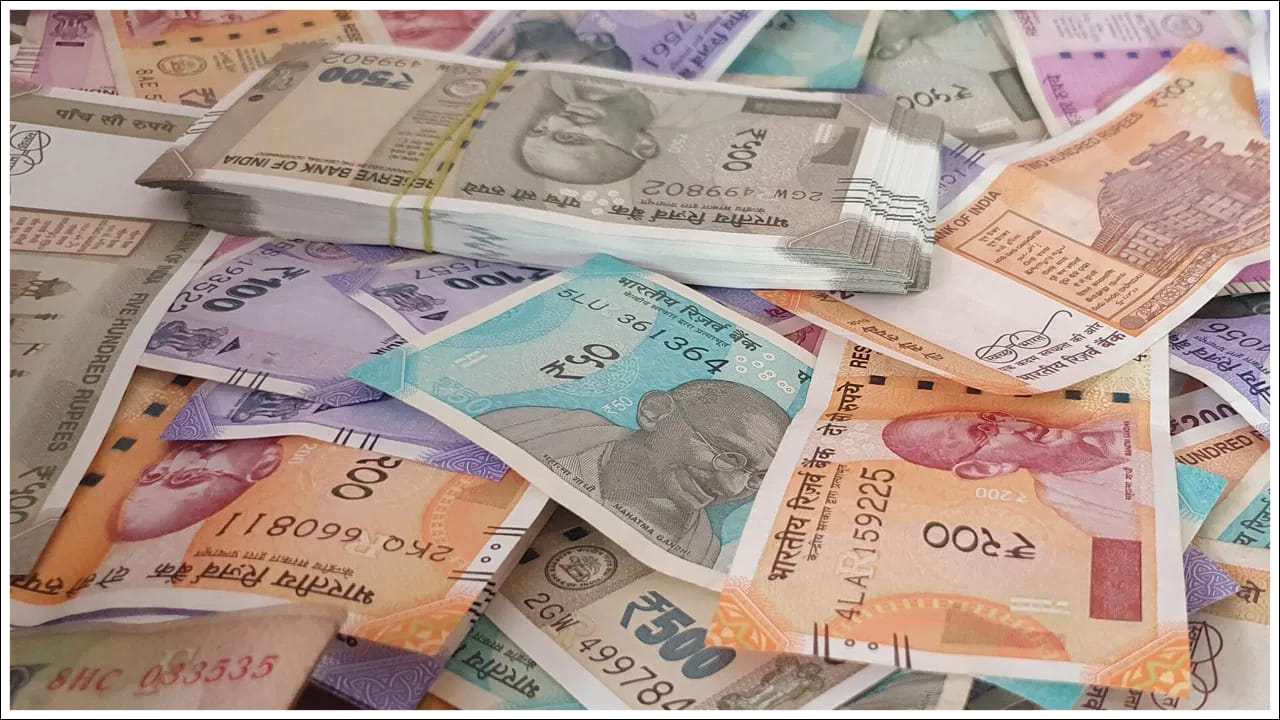 LIC Mutual Fund Magic: నెలకు రూ.10,000 పెట్టుబడి.. 10 ఏళ్లలో రూ. 34 లక్షల లాభం.. ఇన్వెస్టర్లకు బంపర్ రిటర్న్స్!