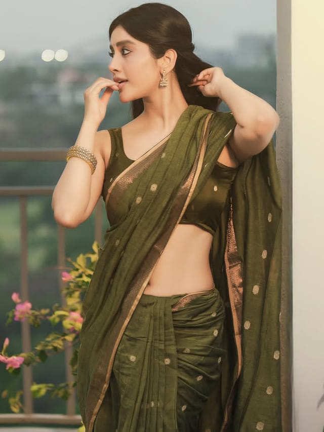 ఏం అందం రా బాబూ.. తలతిప్పుకోవడం కష్టమే.. మెంటలెక్కిస్తోన్న హీరోయిన్
