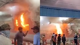 నాంపల్లి రైల్వే స్టేషన్‌లో భారీ అగ్ని ప్రమాదం