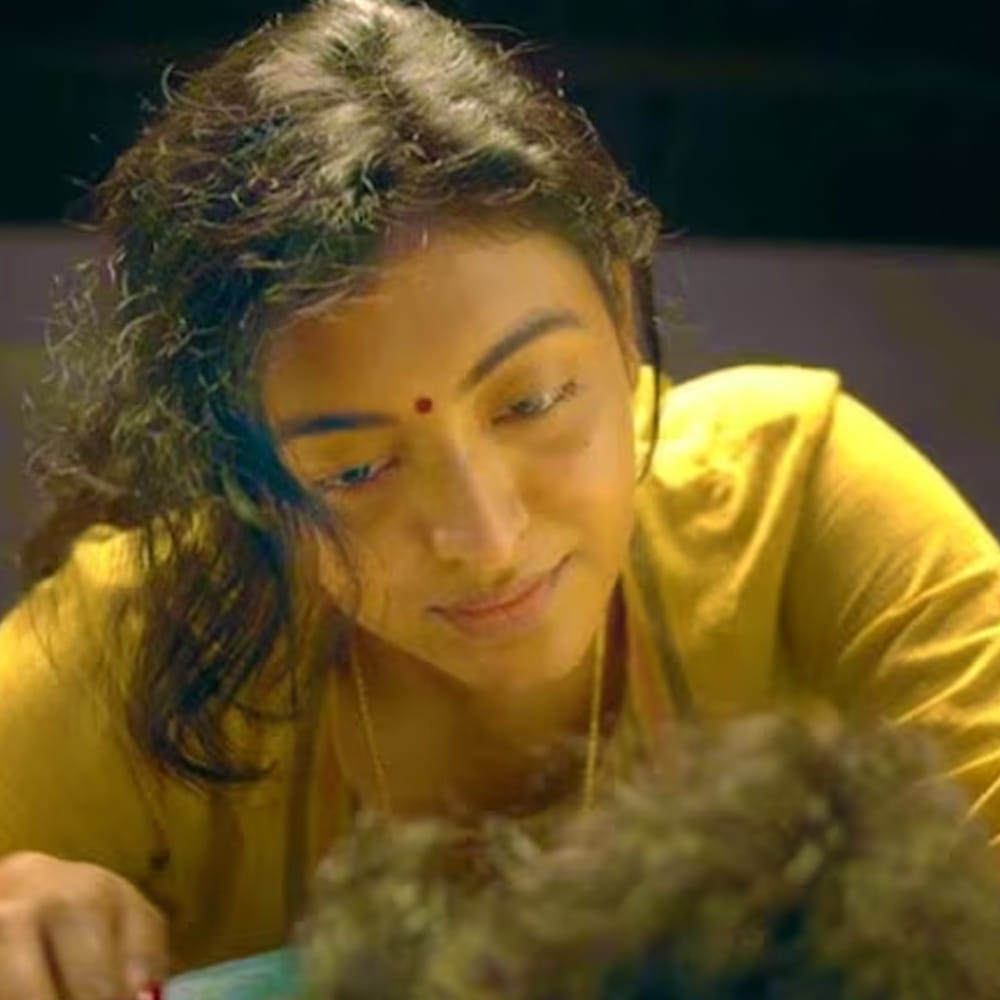 షైనీ మామ అయిన కుట్టిచాయన్‌ వారిపై ప్రతీకారం తీర్చుకోవడానికి ప్రయత్నిస్తాడు. దాంతో సినిమా ఉహించాని మలుపు తిరుగుతుంది. అసలు అతను వారిని ఎలా పట్టుకున్నాడు. వారిపై ప్రతీకారం తీర్చుకున్నాడా.? కళ్ళు కనిపించని ఆ ముసలి వ్యక్తి వారిని ఏం చేశాడు అన్నది సినిమాలోనే చూడాలి. ఈ సినిమాలో రొమాంటిక్ సీన్స్ తోపాటు డార్క్ థ్రిల్లింగ్ సీన్స్ కూడా ఉంటాయి. 