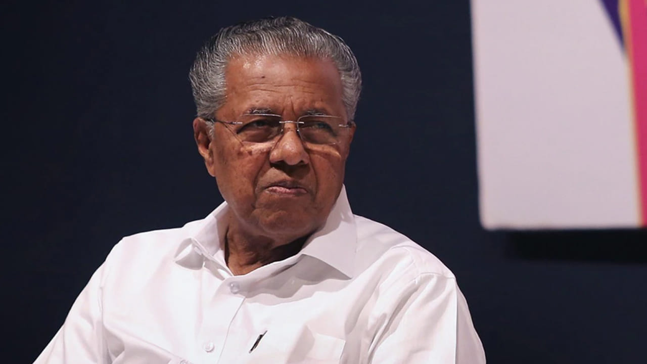 పినరయి విజయన్ ఇంటిపై ఈడీ దాడులు