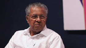పినరయి విజయన్ ఇంటిపై ఈడీ దాడులు