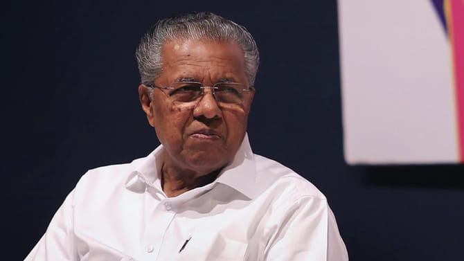 పినరయి విజయన్ ఇంటిపై ఈడీ దాడులు