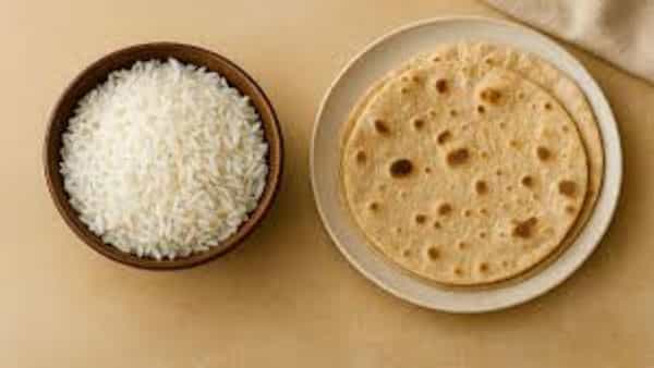 అన్నం, రోటీ కలిపి తింటే ఏం జరుగుతుందో తెలుసా? తెలుసుకోకపోతే ప్రమాదమే