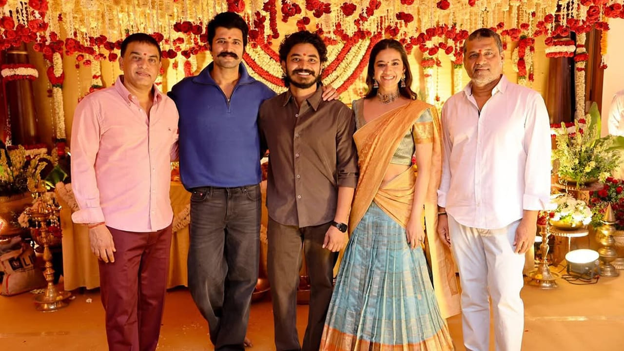  'రౌడీ జనార్ధన' కథాంశం పూర్తిగా గ్రామీణ నేపథ్యంలో పవర్‌ఫుల్ పీరియాడిక్ డ్రామాగా సాగనుంది. ముఖ్యంగా ఈ చిత్రంలో వచ్చే ప్లాష్ బ్యాక్ ఎపిసోడ్స్ సినిమా మొత్తానికే మేజర్ హైలైట్‌గా నిలవనున్నట్లు టాక్ వినిపిస్తుంది. అలాగే ఈ ప్లాష్ బ్యాక్ సీన్స్‌లో విజయ్ దేవరకొండ మునుపెన్నడూ లేని విధంగా అత్యంత రగ్గడ్, వైల్డ్ యాక్షన్ మోడ్‌లో కనిపిస్తాడని.. అలాగే ఇందులో వచ్చే హై-వోల్టేజ్ స్టంట్ సీక్వెన్స్ మాస్ ప్రేక్షకులకు నెక్స్ట్ లెవెల్ థియేట్రికల్ ఎక్స్‌పీరియన్స్‌ను ఇస్తాయని మేకర్స్ ఎంతో ధీమాగా ఉన్నారు.