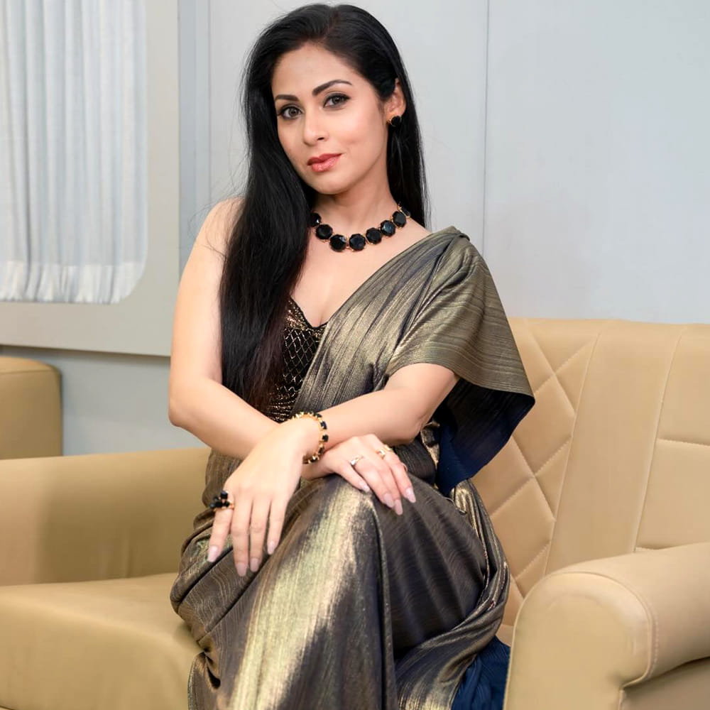 డాన్స్ షోలో మూడు సంవత్సరాలు జడ్జిగా వ్యవహరించిన తర్వాత, పునరావృతం అనిపించడంతో విరామం తీసుకున్నానని, ప్రస్తుతం తాను తిరిగి ఎప్పుడు వస్తానో చెప్పలేనని అన్నారు. ఇటీవల రా రా అను పాటను నితిన్ సినిమాలో రీమేక్ చేయడంపై సదా స్పందించారు. ఆ పాట రీమేక్ చాలా బాగుందని, మంచి ఫ్లేవర్ ఇచ్చారని ప్రశంసించారు. అయితే, ఆ పాట కోసం తనను సంప్రదించారని వచ్చిన వార్తలను ఖండించారు.  తనను ఎవరూ సంప్రదించలేదని తెలిపారు. 
