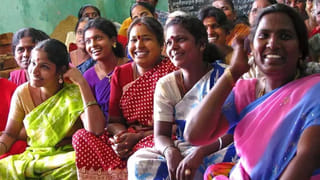 చెక్ మీద సంతకం పెట్టే ముందు ఇవి తెలుసుకోండి.. ఈ తప్పులు చేస్తే రెండేళ్ల జైలు శిక్ష తప్పదు..