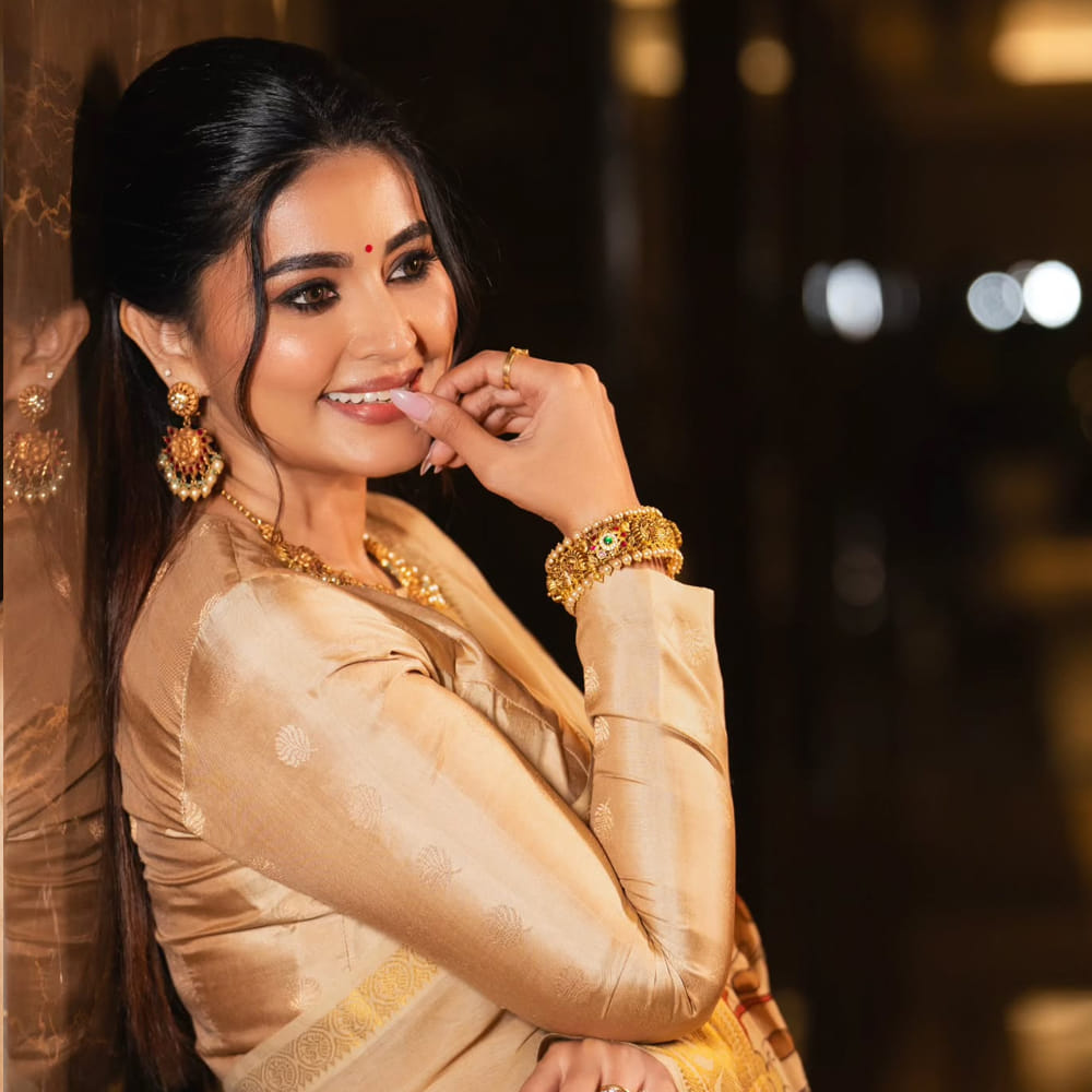 Sneha Photo
