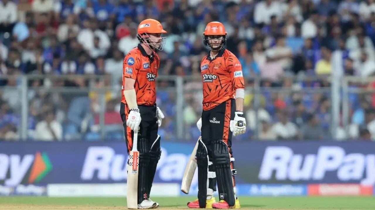 IPL 2026: 4,6,4,4,4,4,4,4.. పవర్ప్లేలో ఆర్సీబీ తాట తీసిన హైదరాబాద్.. ఈ సీజన్లోనే తోపు జోడీగా రికార్డ్..!