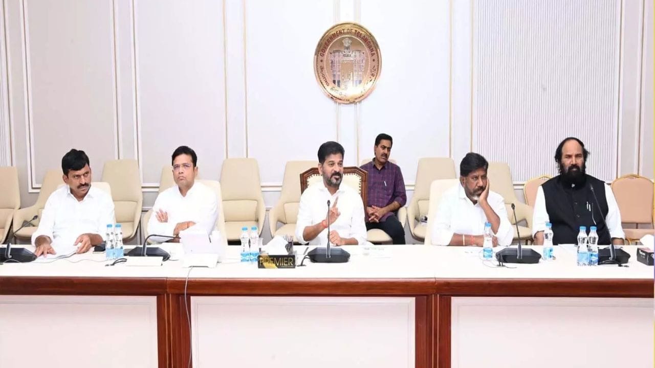 Telangana: సోమవారం సీఎం అధ్యక్షతన కేబినెట్ భేటీ.. కీలక నిర్ణయాలు తీసుకునే ఛాన్స్!