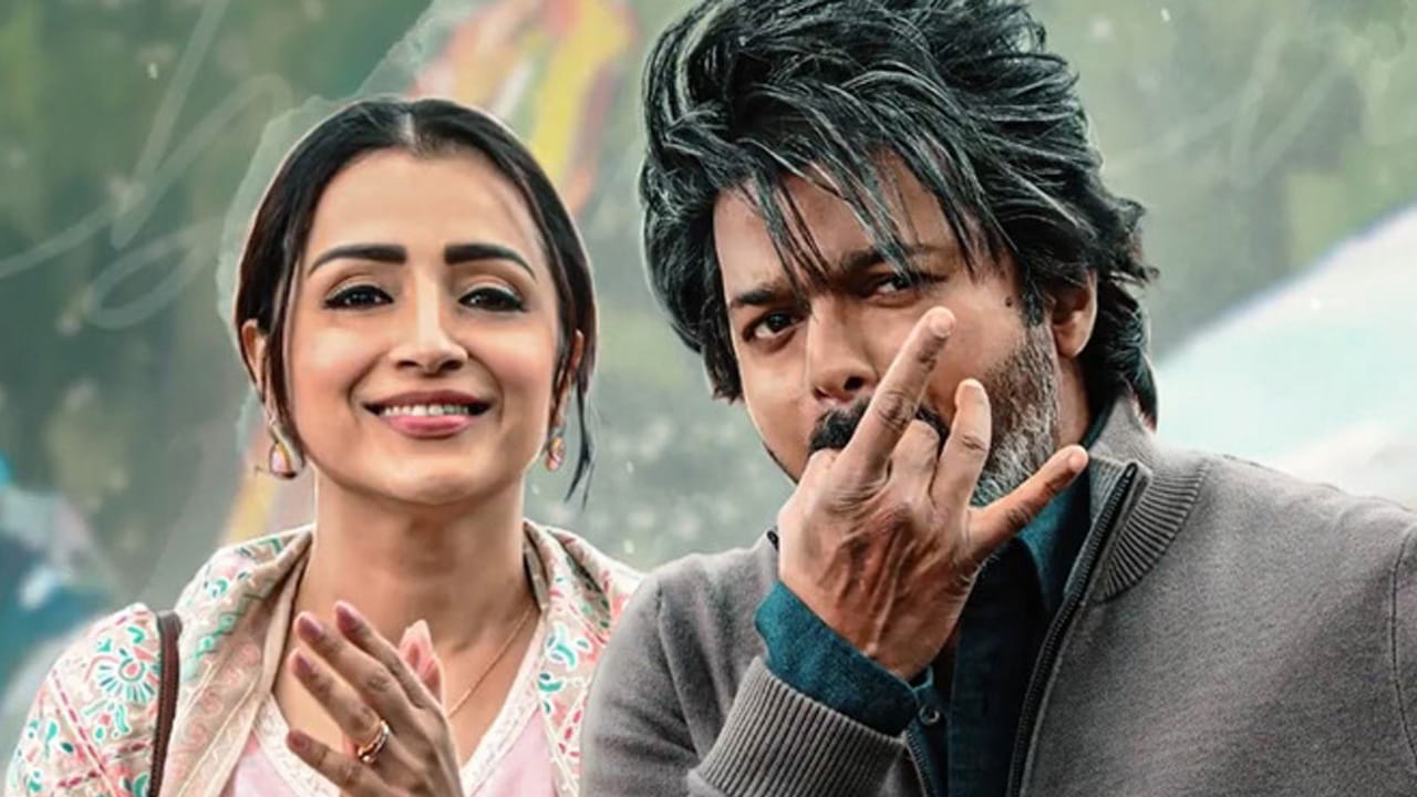తెలుగులో చిరంజీవితో విశ్వంభర.. తమిళంలో సూర్యతో కరుప్పు.. మలయాళంలో మోహన్ లాల్తో రామ్ సినిమాలు చేస్తున్నారు త్రిష. రజినీ, కమల్ కాంబినేషన్లో నెల్సన్ తెరకెక్కించబోయే మల్టీస్టారర్లో త్రిష పేరే బాగా వినిపిస్తుంది. ఈ సినిమాకే 10 కోట్లకు పైగా డిమాండ్ చేస్తున్నట్లు ప్రచారం జరుగుతుంది. ఏదేమైనా విజయ్ విజయం.. త్రిష కెరీర్కు బాగా హెల్ప్ అయిందన్నమాట.